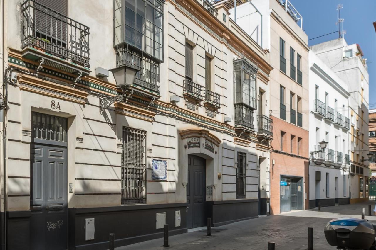 Apartamento Triana Deluxe Con Patio Privado セビリア エクステリア 写真