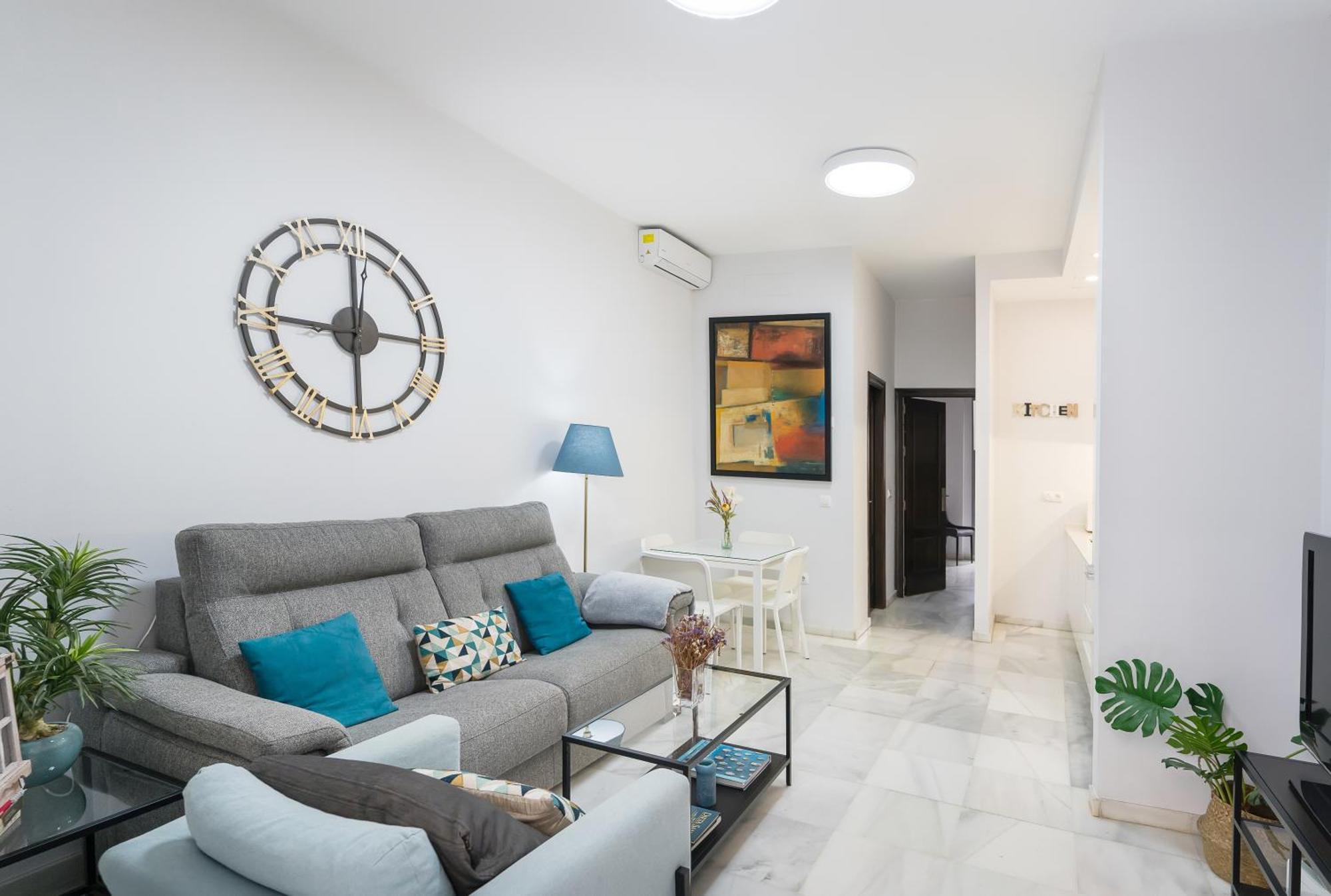 Apartamento Triana Deluxe Con Patio Privado セビリア エクステリア 写真