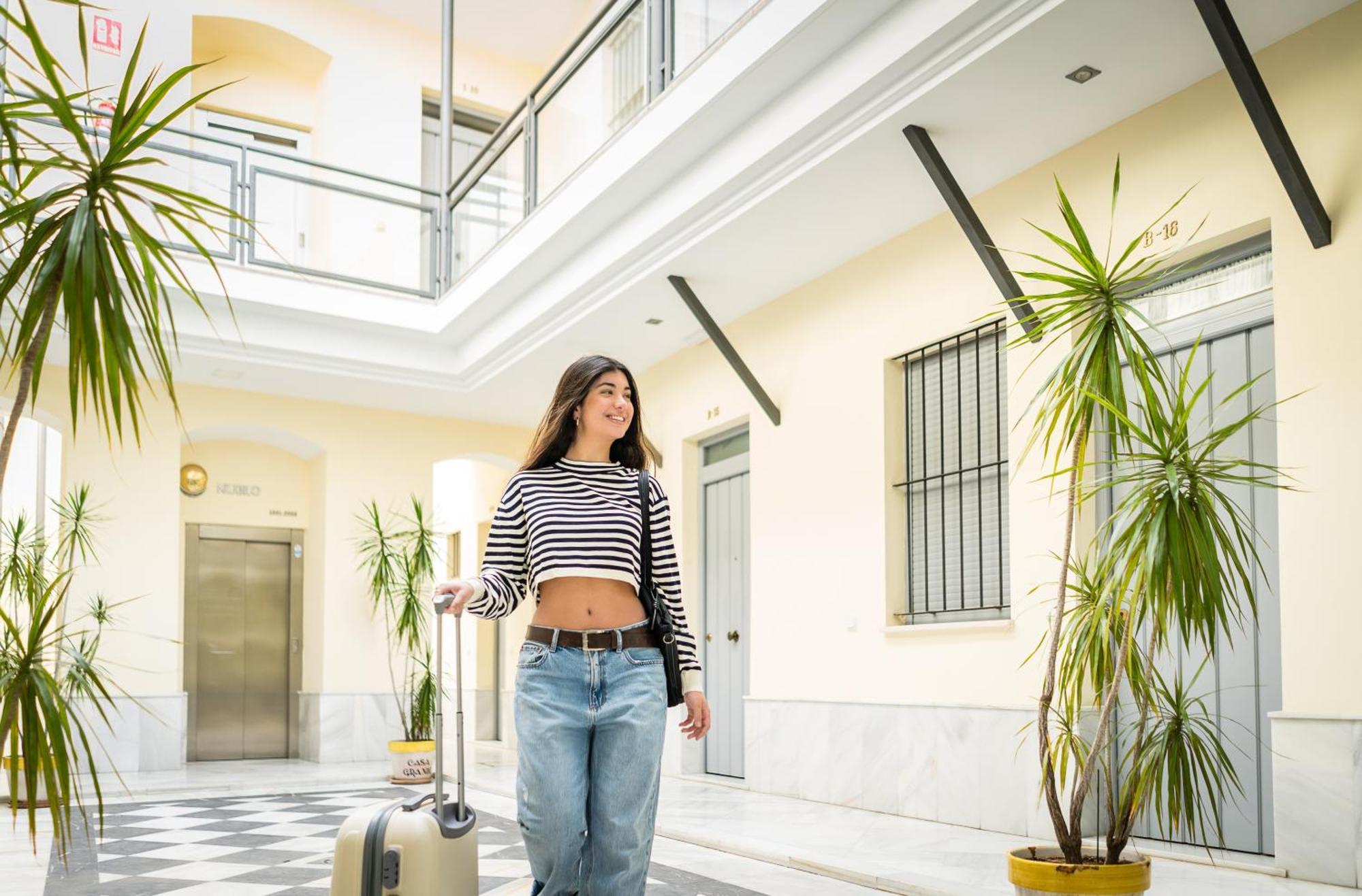 Apartamento Triana Deluxe Con Patio Privado セビリア エクステリア 写真