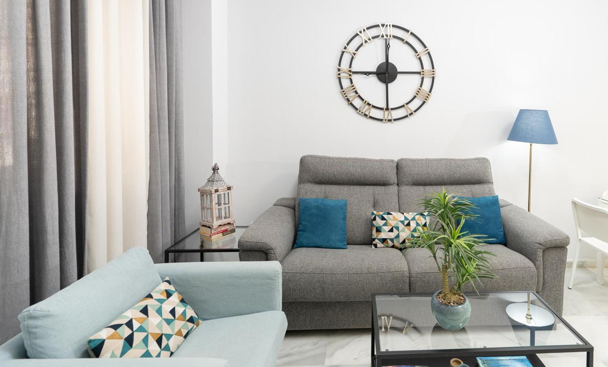 Apartamento Triana Deluxe Con Patio Privado セビリア エクステリア 写真
