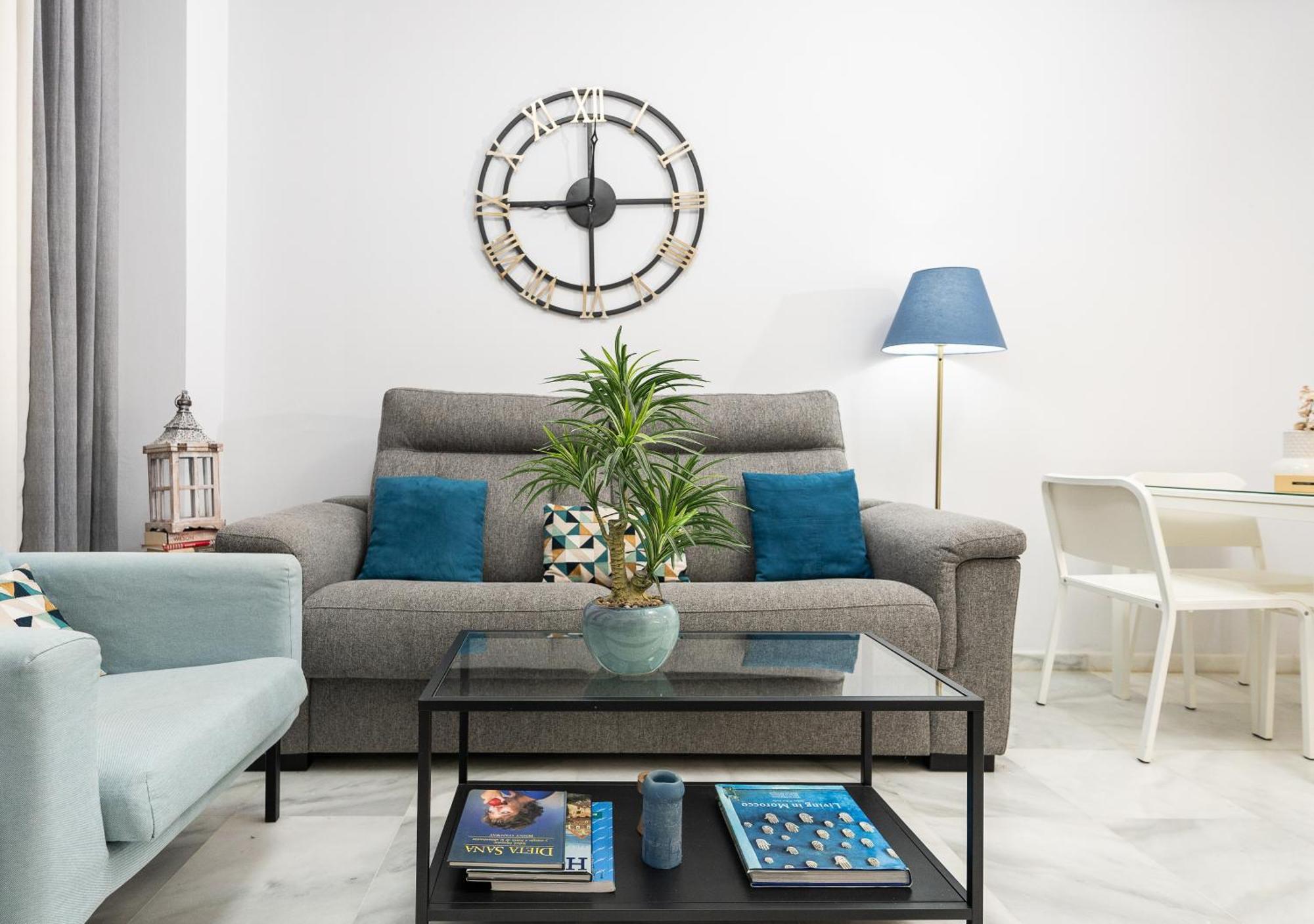 Apartamento Triana Deluxe Con Patio Privado セビリア エクステリア 写真