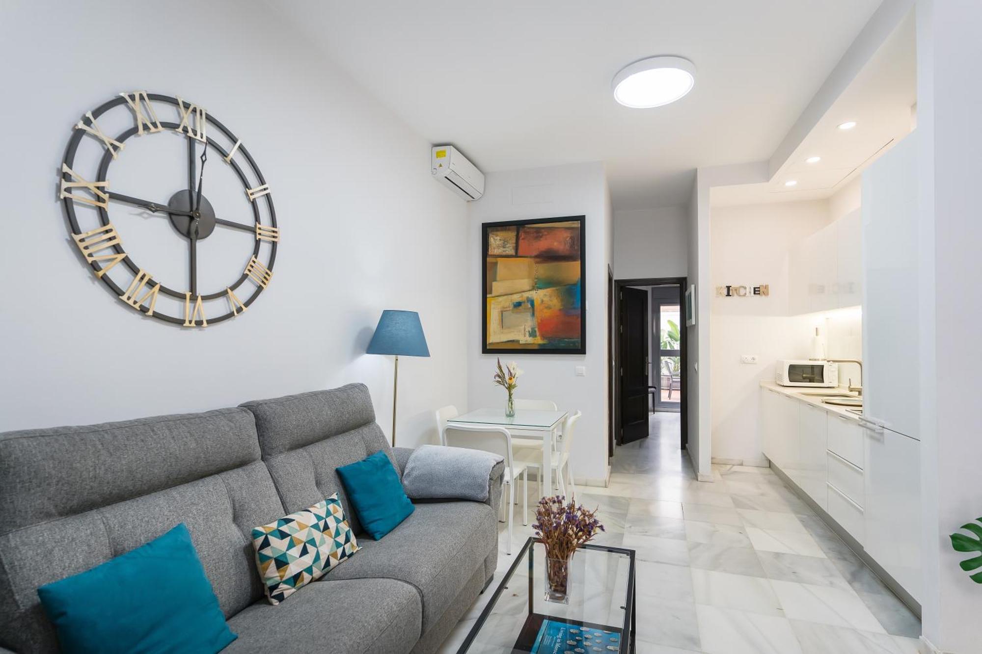 Apartamento Triana Deluxe Con Patio Privado セビリア エクステリア 写真