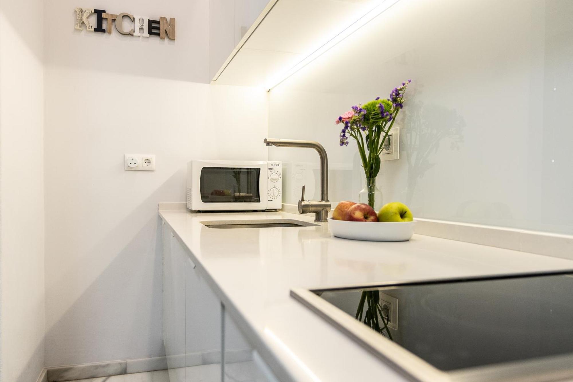 Apartamento Triana Deluxe Con Patio Privado セビリア エクステリア 写真
